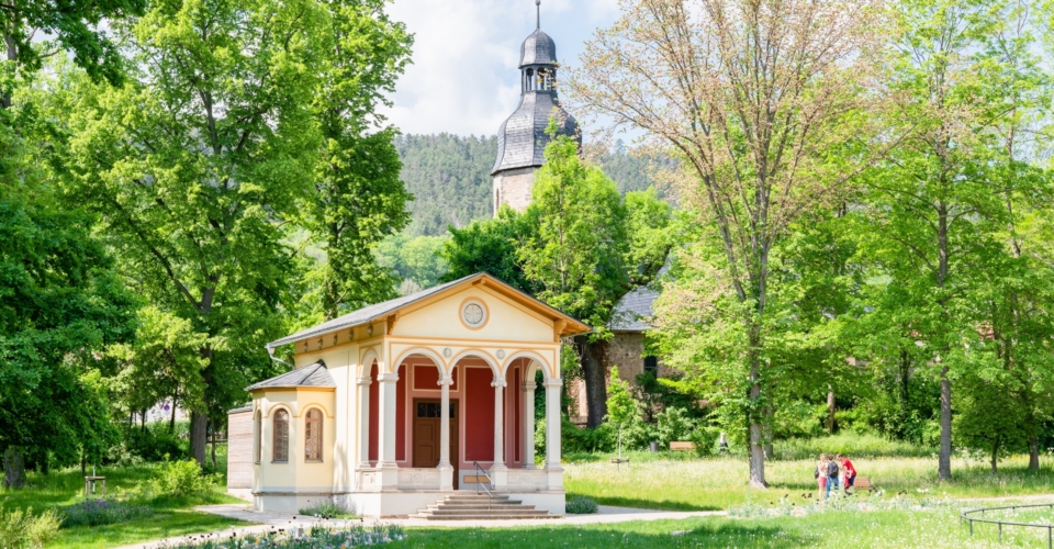 Drackendorfer Park_Teehäuschen_Kirche_JenaKultur_Christopher Schmid