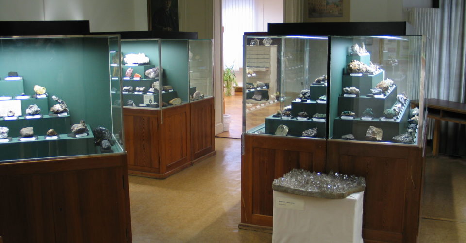 © Mineralogische Sammlung Mineralogische Sammlung, FSU