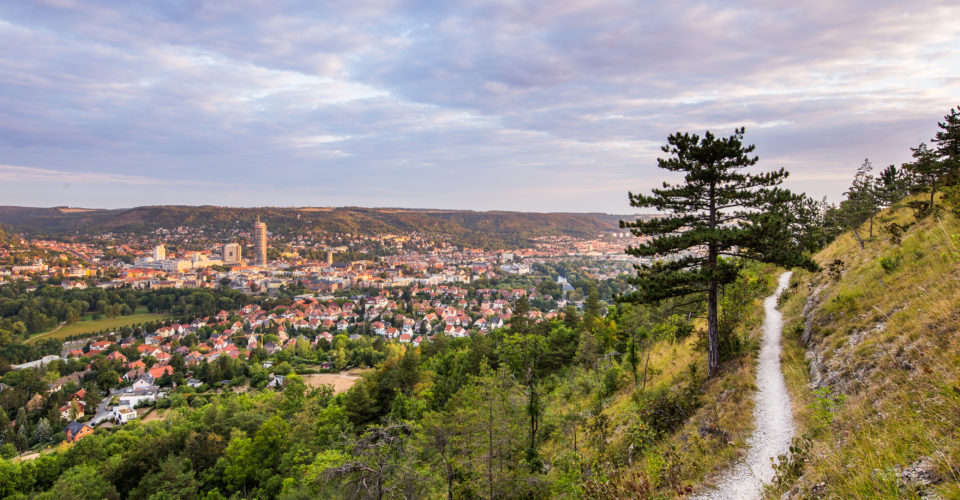 Jena_SaaleHorizontale_BlickaufJena_JenaKultur_A.Graef Jena_SaaleHorizontale_BlickaufJena_JenaKultur_A.Graef