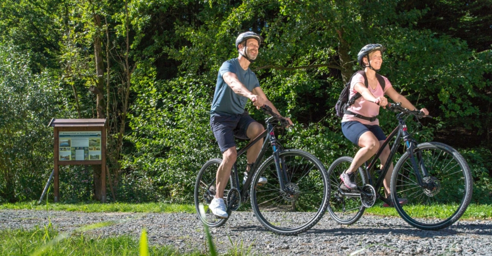 Radfahrer_Staedtekette-Ziegenmuehle-Schleifreisen-2_web