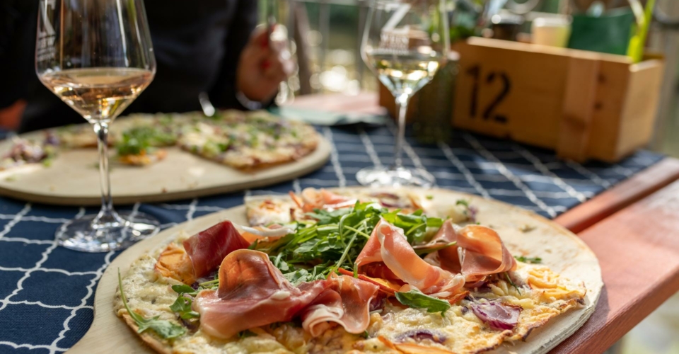 Weingut Zahn_Flammkuchen_JenaKultur_Roman_Moebius