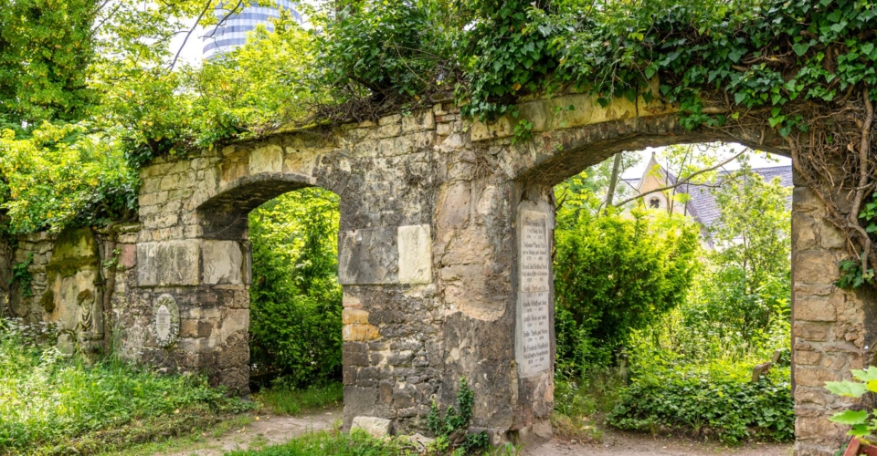 Jena_Johannisfriedhof_Torbogen_JenaKultur_Christopher Schmid